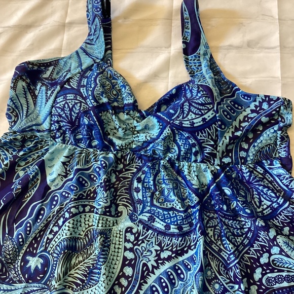 TANKiNI SWIM TOP ( Size: 4XL) ( Color: Multi - Blue Foral) - Picture 3 of 7